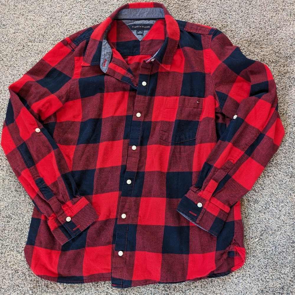 Tommy Hilfiger buffalo plaid button up flannel shirt